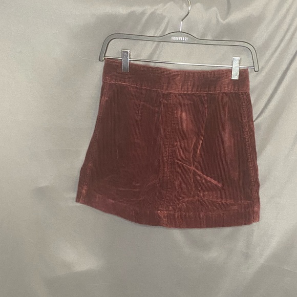 3/$30 Abercrombie corduroy skirt - Picture 2 of 2